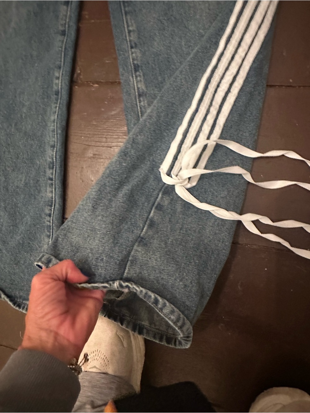 Edikted Side Stripe Tie Jeans - Vintage Wash Blue - Picture 3 of 6